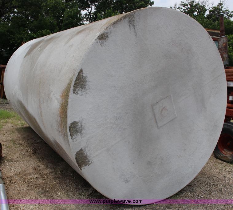 image for item F7981 Fuel tank