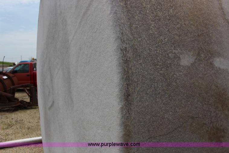 image for item F7981 Fuel tank