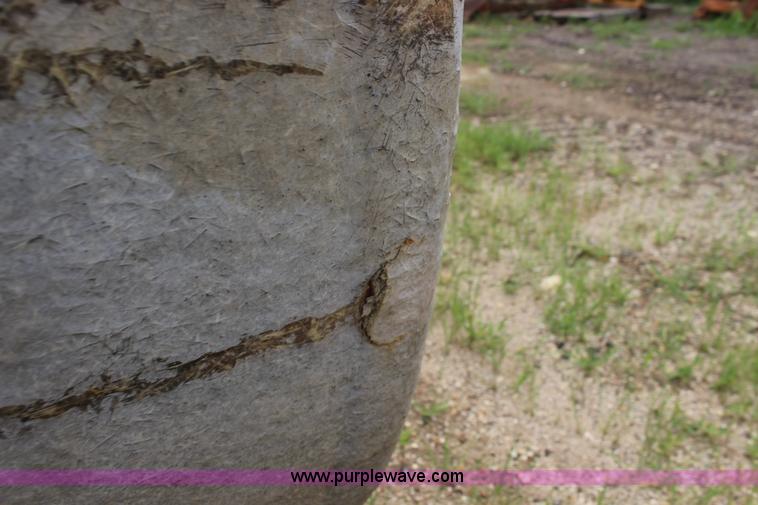 image for item F7981 Fuel tank