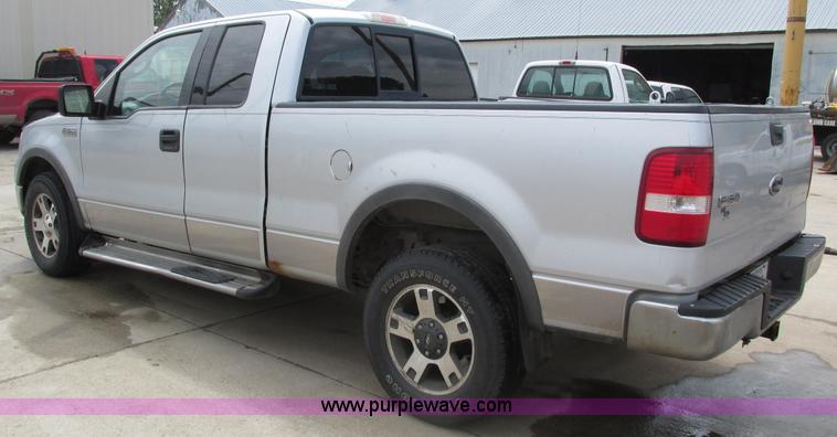 image for item H4557 2004 Ford F150 FX4 SuperCab pickup truck
