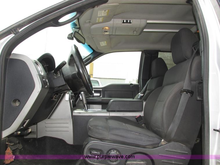 image for item H4557 2004 Ford F150 FX4 SuperCab pickup truck