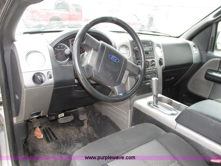 image for item H4557 2004 Ford F150 FX4 SuperCab pickup truck