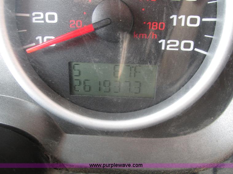 image for item H4557 2004 Ford F150 FX4 SuperCab pickup truck