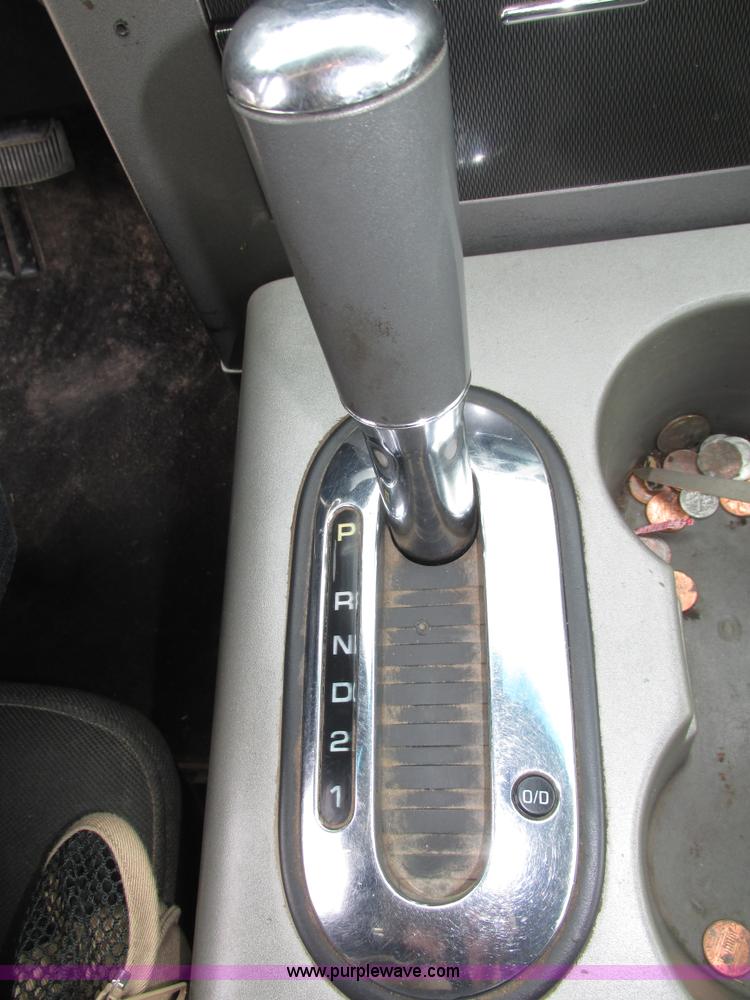 image for item H4557 2004 Ford F150 FX4 SuperCab pickup truck