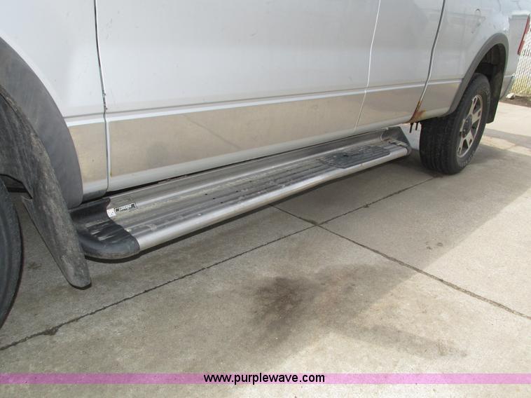 image for item H4557 2004 Ford F150 FX4 SuperCab pickup truck