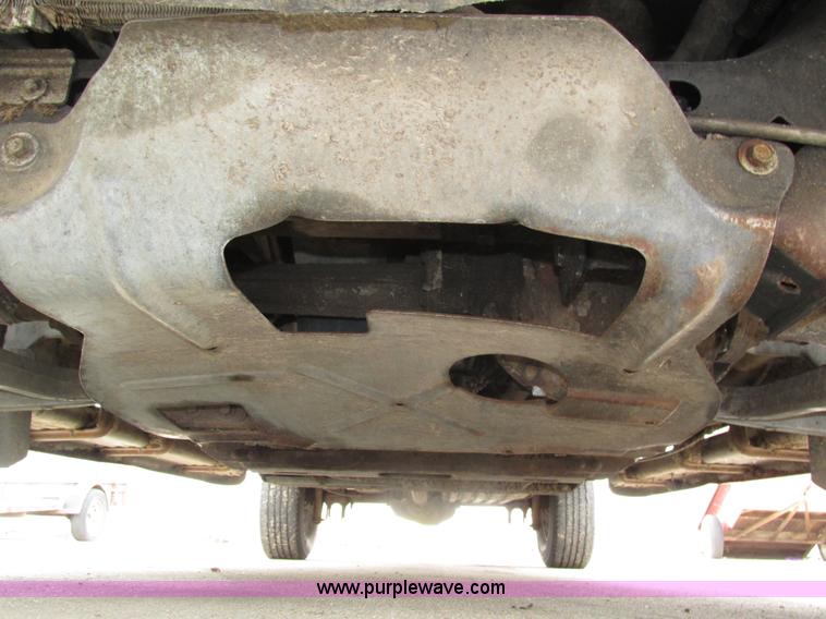 image for item H4557 2004 Ford F150 FX4 SuperCab pickup truck