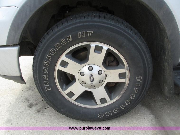 image for item H4557 2004 Ford F150 FX4 SuperCab pickup truck