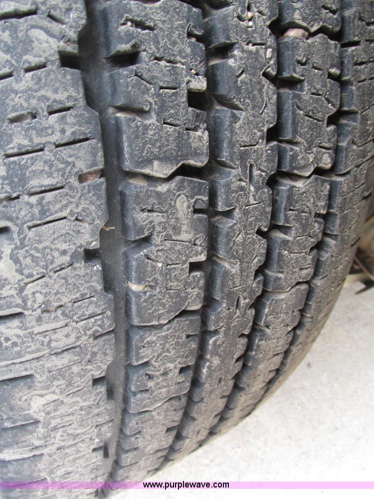 image for item H4557 2004 Ford F150 FX4 SuperCab pickup truck