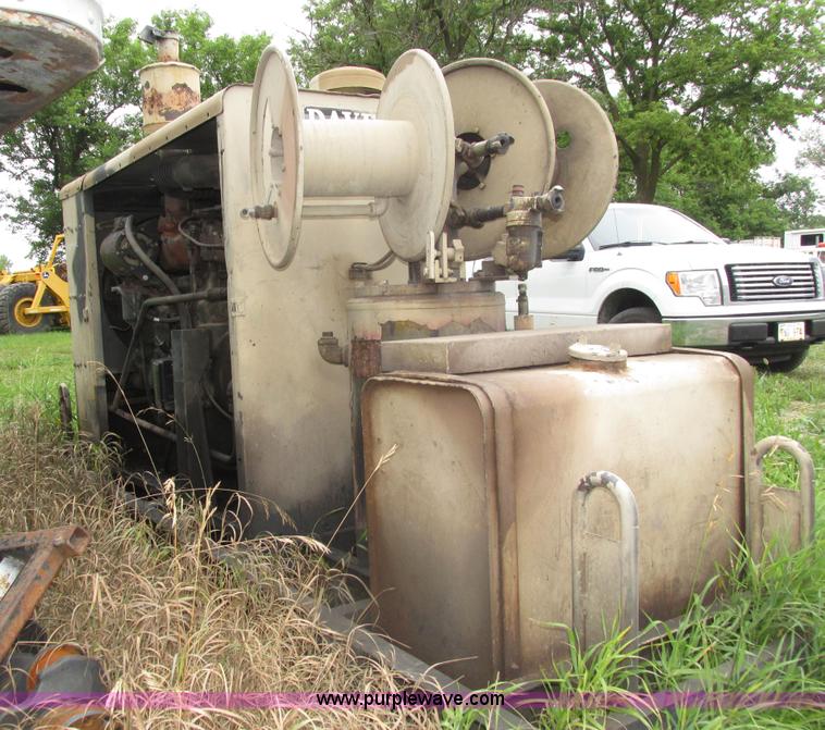 image for item H4559 1967 Davey air compressor