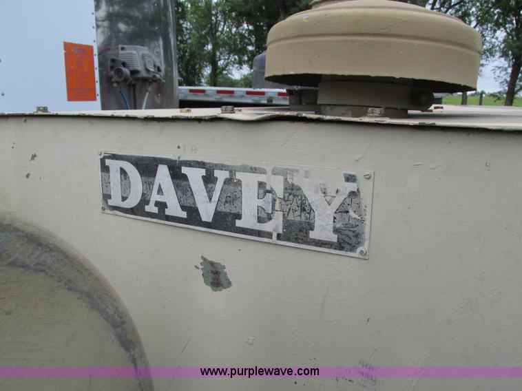 image for item H4559 1967 Davey air compressor