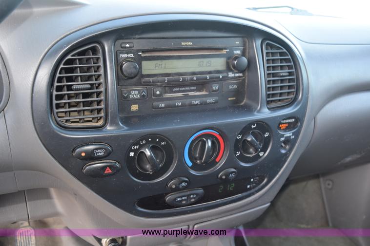 image for item H5119 2003 Toyota Tundra SR5 Access Cab flatbed pickup truck