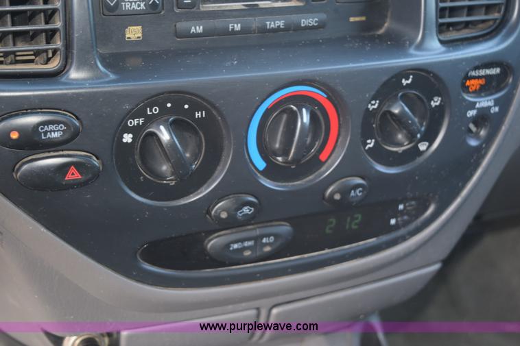 image for item H5119 2003 Toyota Tundra SR5 Access Cab flatbed pickup truck