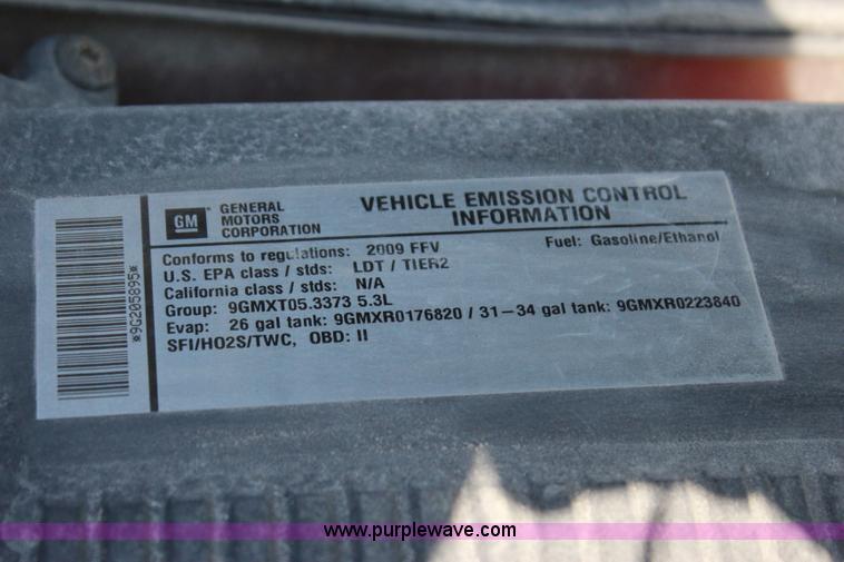 image for item I1547 2009 Chevrolet Silverado 1500 Crew Cab pickup truck