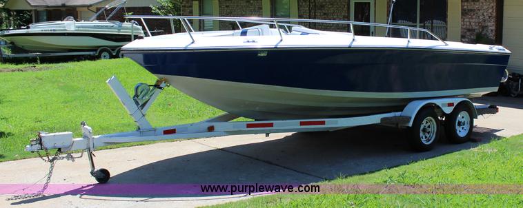 image for item I1597 1984 Chaparral 198 boat