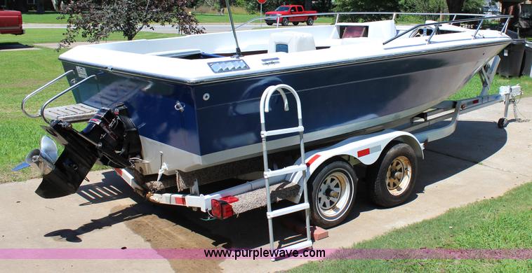 image for item I1597 1984 Chaparral 198 boat