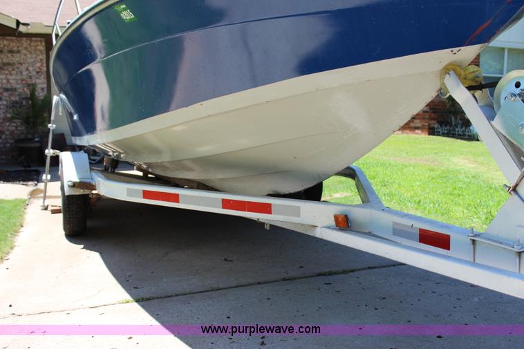 image for item I1597 1984 Chaparral 198 boat