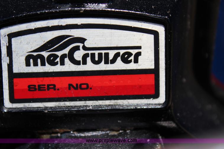 image for item I1597 1984 Chaparral 198 boat