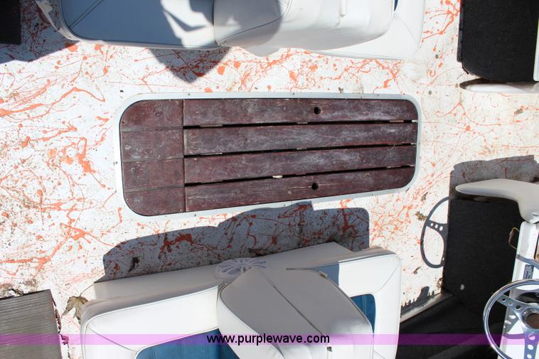 image for item I1597 1984 Chaparral 198 boat