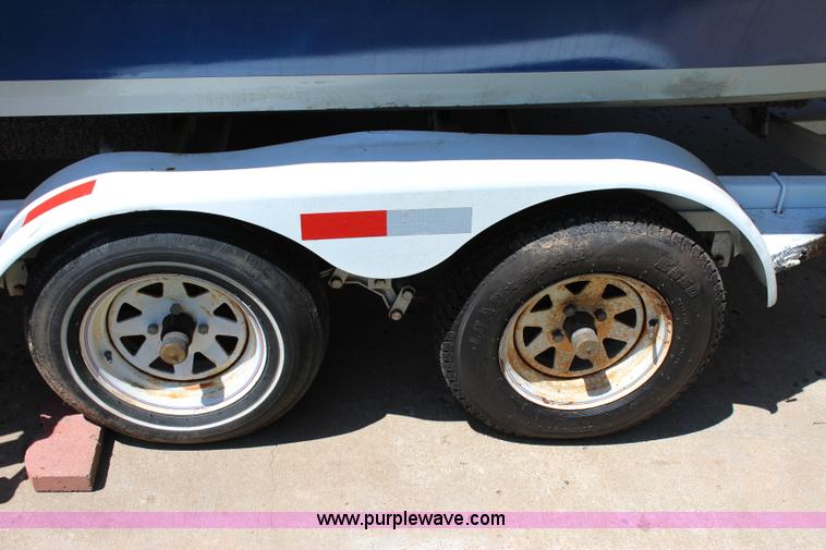 image for item I1597 1984 Chaparral 198 boat