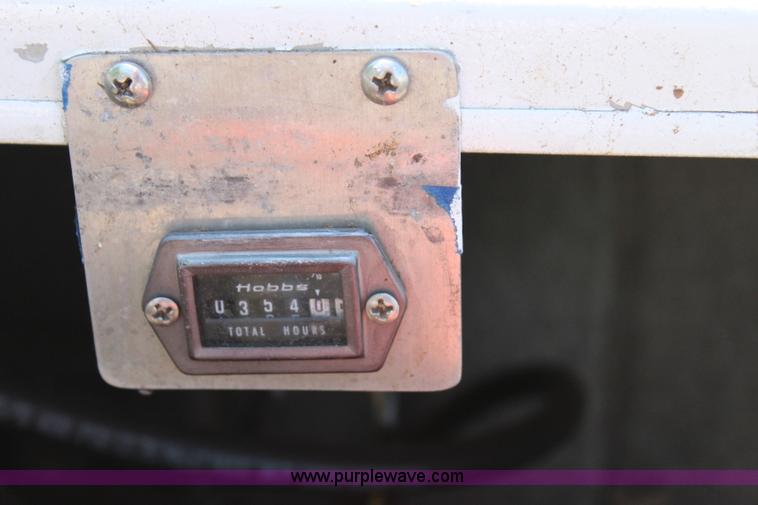 image for item I1597 1984 Chaparral 198 boat