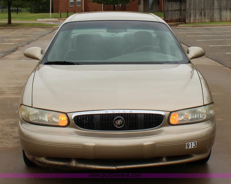 image for item I1599 2005 Buick Century