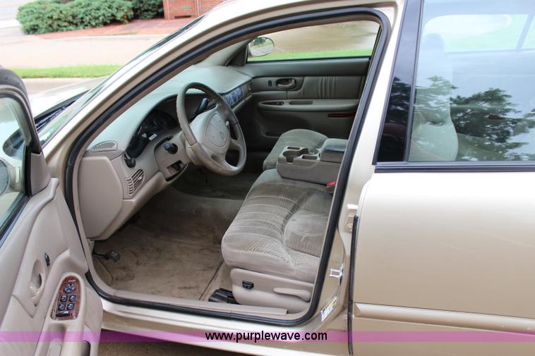 image for item I1599 2005 Buick Century