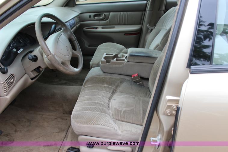 image for item I1599 2005 Buick Century
