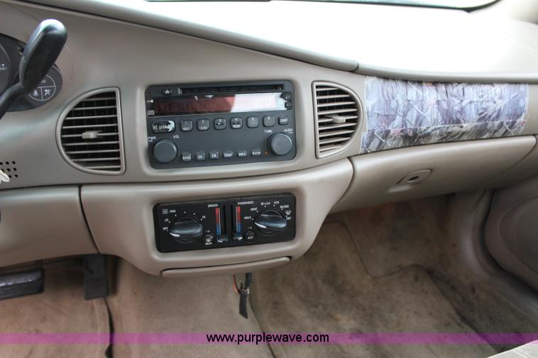 image for item I1599 2005 Buick Century