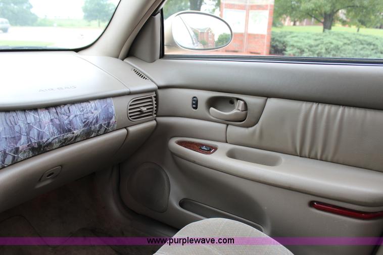 image for item I1599 2005 Buick Century