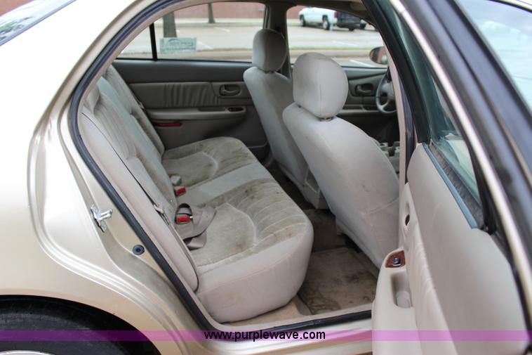 image for item I1599 2005 Buick Century