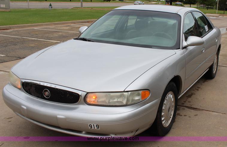 image for item I1600 2005 Buick Century
