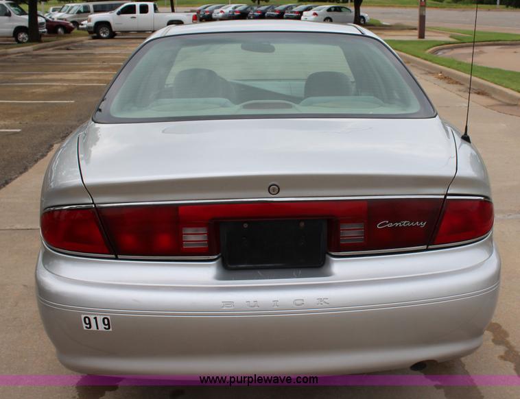 image for item I1600 2005 Buick Century