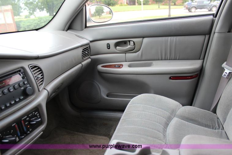 image for item I1600 2005 Buick Century