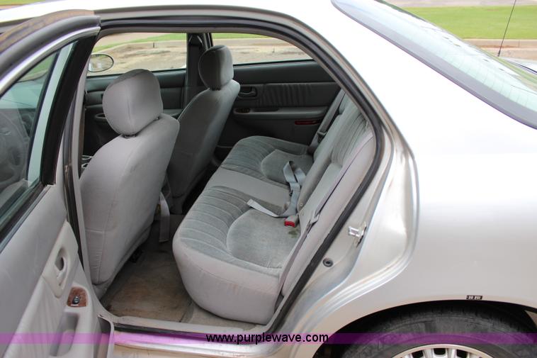 image for item I1600 2005 Buick Century