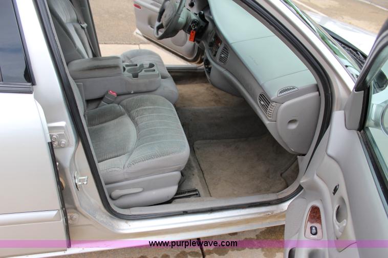 image for item I1600 2005 Buick Century