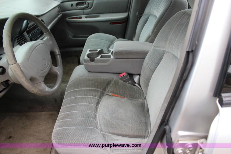 image for item I1601 2005 Buick Century