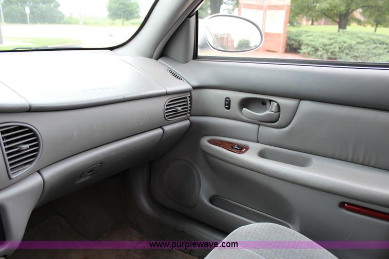 image for item I1601 2005 Buick Century