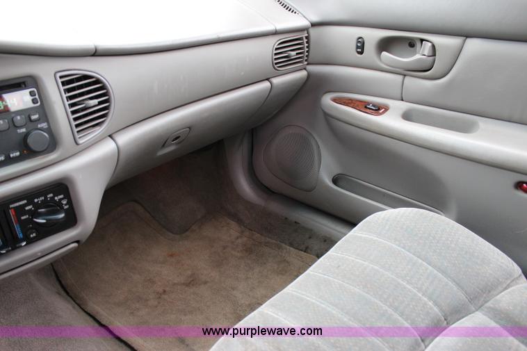 image for item I1601 2005 Buick Century