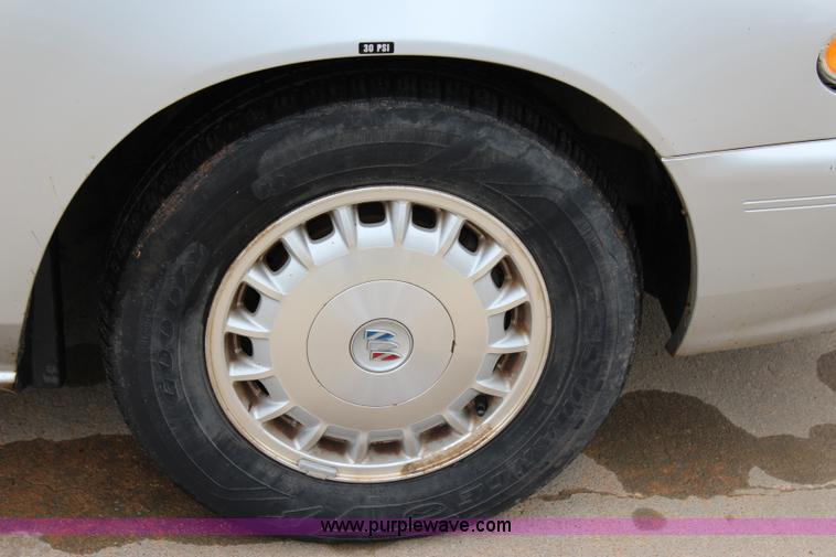 image for item I1601 2005 Buick Century