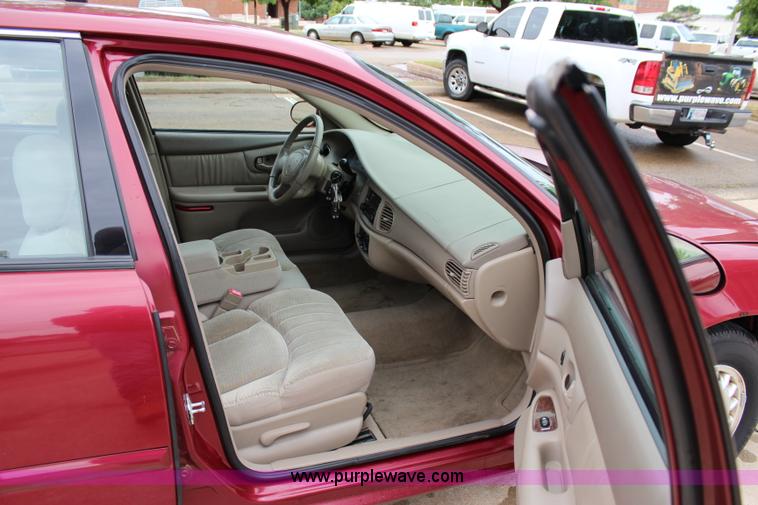image for item I1603 2005 Buick Century