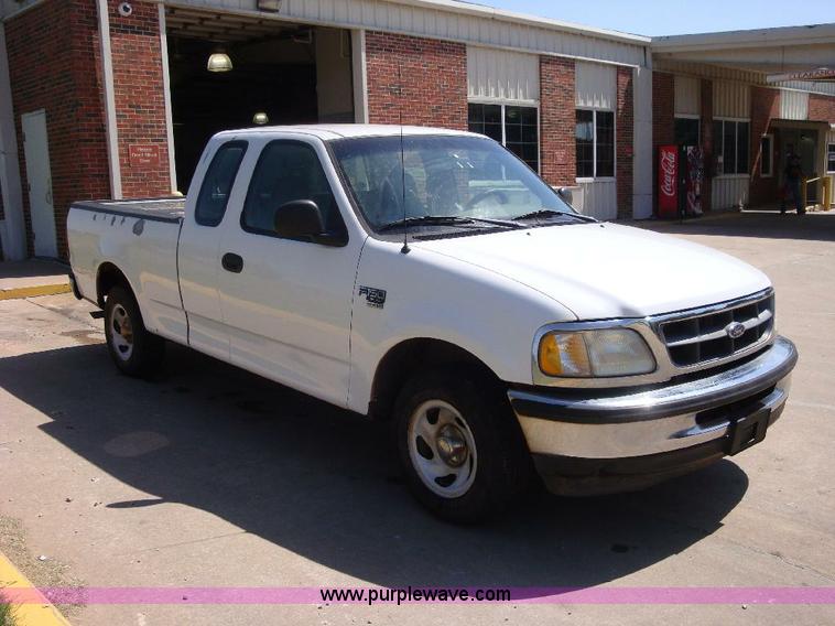 image for item I1604 1998 Ford F150 Ext. Cab pickup truck