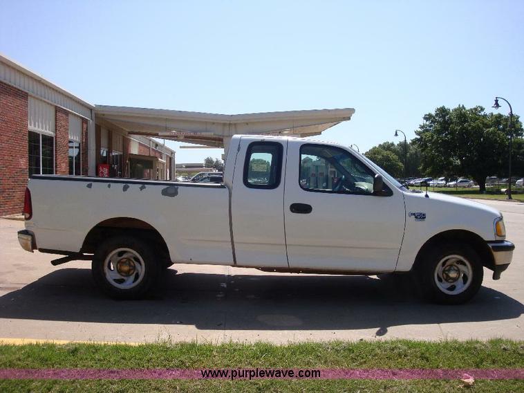 image for item I1604 1998 Ford F150 Ext. Cab pickup truck