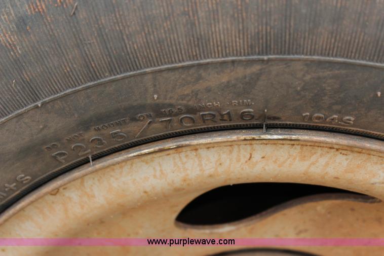 image for item I1604 1998 Ford F150 Ext. Cab pickup truck