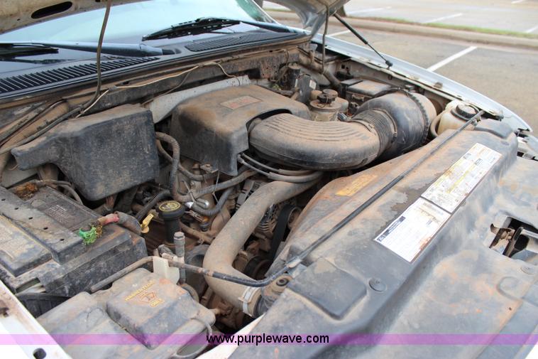 image for item I1604 1998 Ford F150 Ext. Cab pickup truck