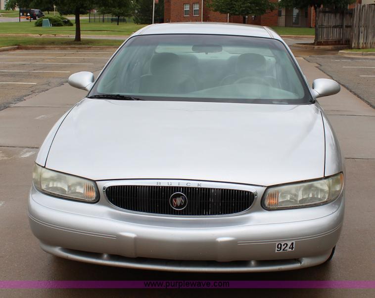 image for item I1606 2005 Buick Century