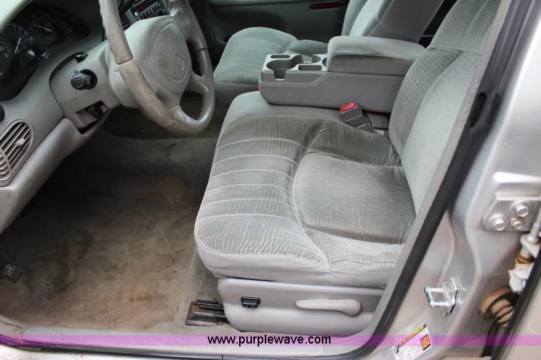 image for item I1606 2005 Buick Century