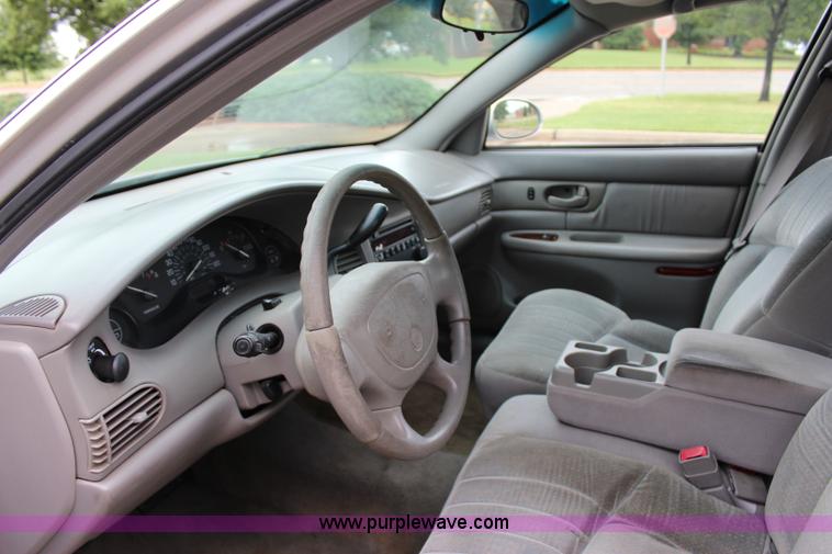 image for item I1606 2005 Buick Century
