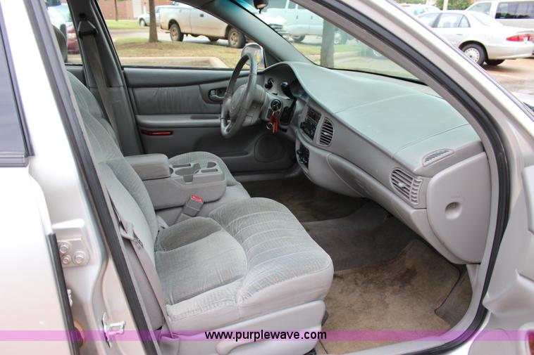 image for item I1606 2005 Buick Century