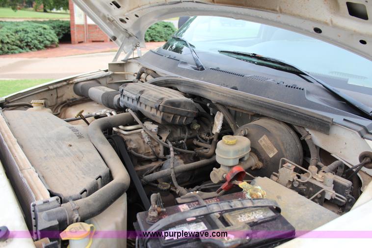 image for item I1609 1999 Dodge Ram 2500 pickup truck