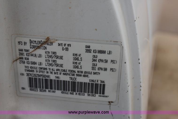 image for item I1609 1999 Dodge Ram 2500 pickup truck